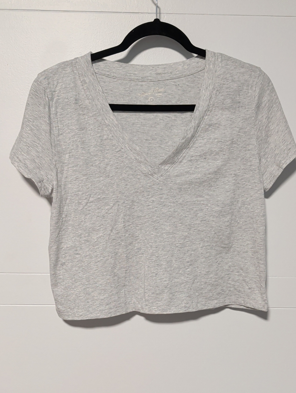 Universal Thread Light Gray V-Neck Tee